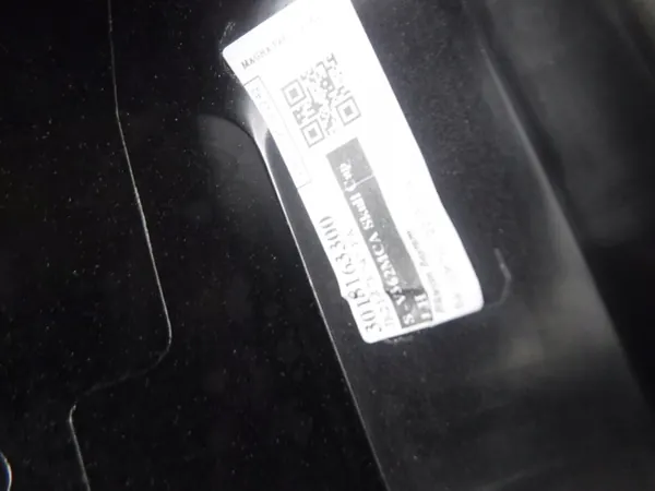 Oikea peilin kotelo Ford image 7