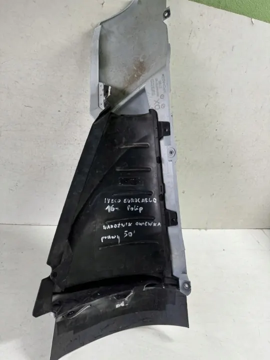 OEM 5801690157 Rechter Eckspoiler für IVECO EUROCARGO image 4