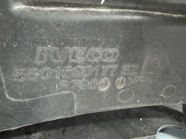 OEM 5801690157 Rechter Eckspoiler für IVECO EUROCARGO image 7