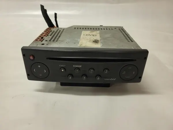 Renault Laguna II Radio OEM 8200002607 mit Code image 2