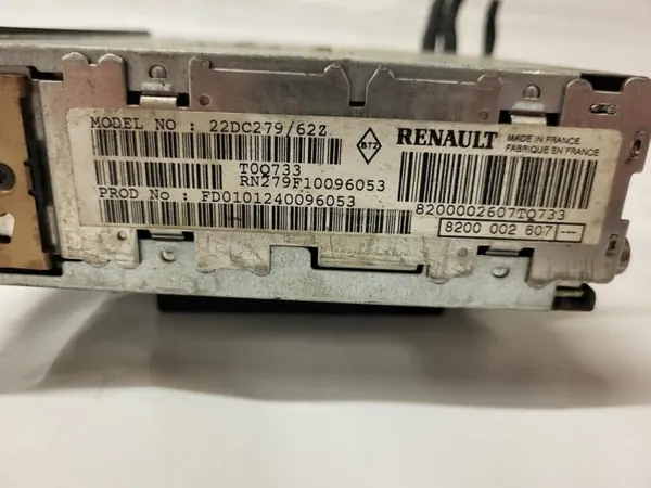 Renault Laguna II Radio OEM 8200002607 mit Code image 10