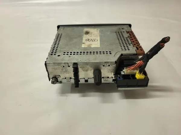 Renault Laguna II Radio OEM 8200002607 mit Code image 7
