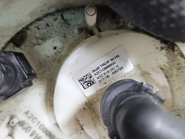 Bomba de Combustível Audi A6 C7 3.0 TFSI Quattro 4G0919051K image 8