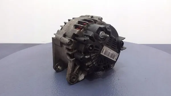 DACIA DUSTER I 1.5 DCI Vaihtovirtageneraattori 231003831R image 3