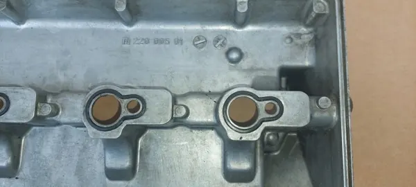 OEM A6280160605 Vasen venttiilikansi Mercedes image 10