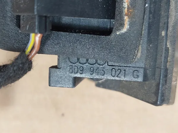 AUDI A3 8L A4 B5 LIFT Luz de Placa Lateral Esquerda image 7