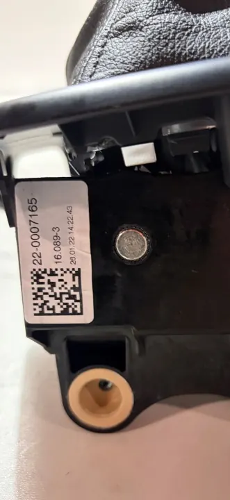 Pommeau de levier OEM L1TR-7C453-BKE pour Ford Puma image 3