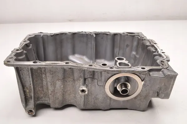 VW UP SEAT MII SKODA CITIGO 1.0 Oljetunna 04C103603K image 3