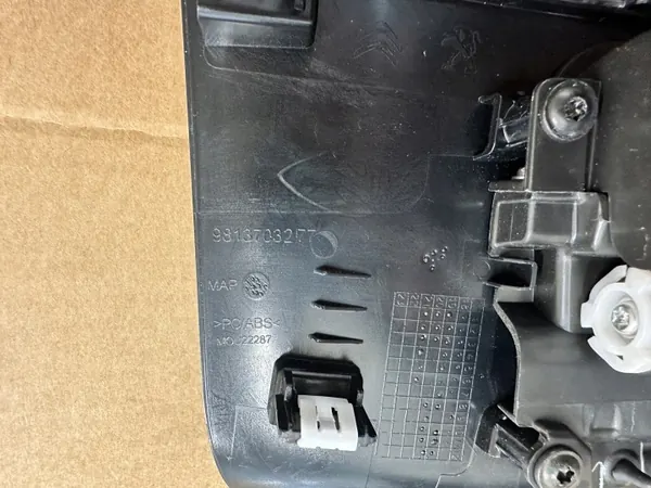 Peugeot 508 II midden tunnel frame paneel 9813703277 image 4