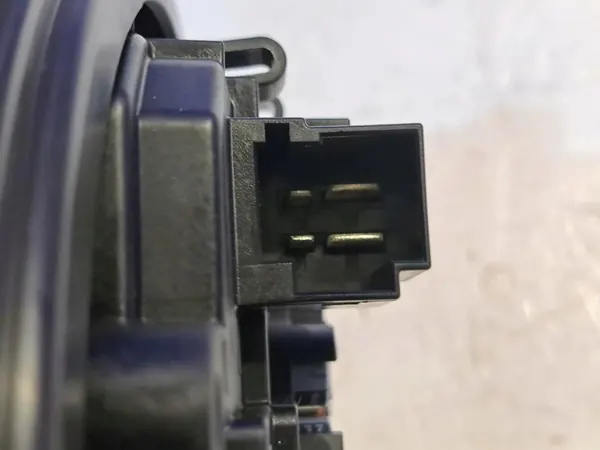 Motor do ventilador Volvo XC90 2022 OEM 32241017 image 5