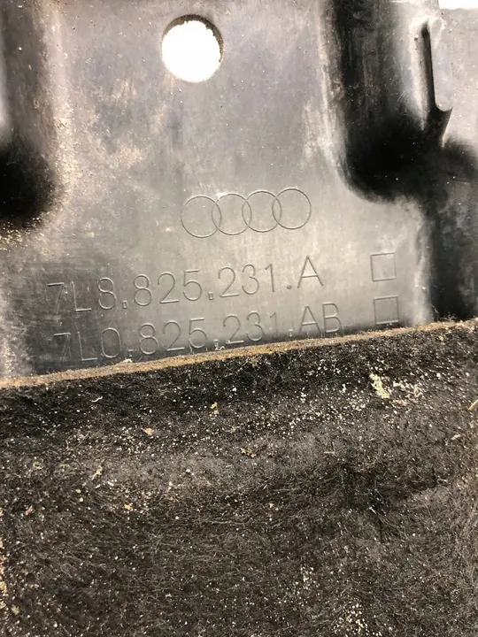 Underkörningsskydd Audi Q7 7L8825231A image 3