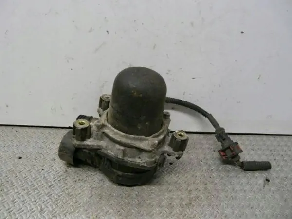 Pompe à air d'occasion OEM 9627006580 Citroen C2 image 2