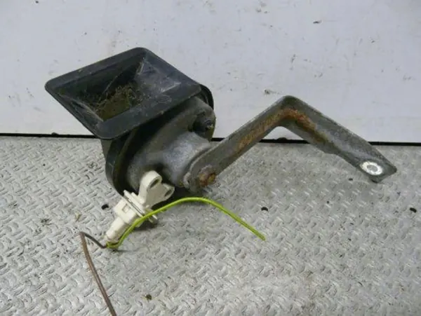 Pompe à air d'occasion OEM 9627006580 Citroen C2 image 3
