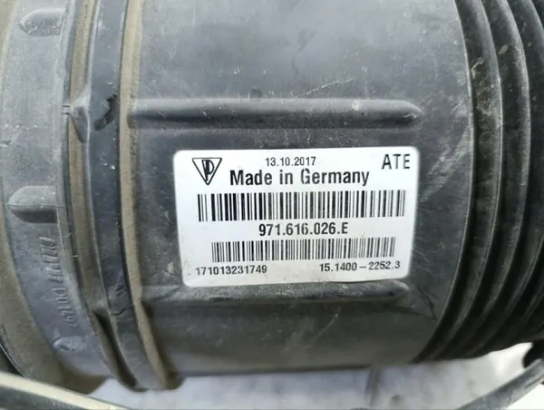 Airbag Porsche OEM 971616026E - Traseiro direito Panamera image 9