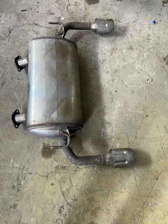 Silenciador INFINITI Q50 2.0T OEM 201004GD08 image 2