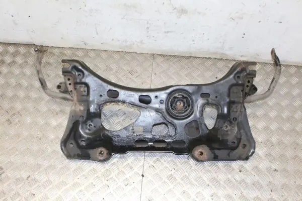 Poutre avant OEM 5Q0199315R - Pièce VW d'occasion image 3