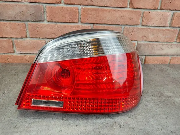 Luz trasera derecha BMW E60 Sedan 6910768 image 3