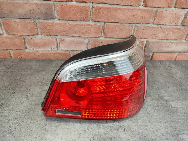 Luz trasera derecha BMW E60 Sedan 6910768 image 7