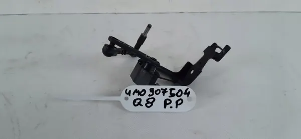 Audi Q8 Niveausensor OEM 4M0907504 Rechts voor image 5