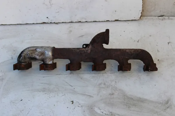 Mercedes-pakoputken keräin OEM A9361403614 image 3