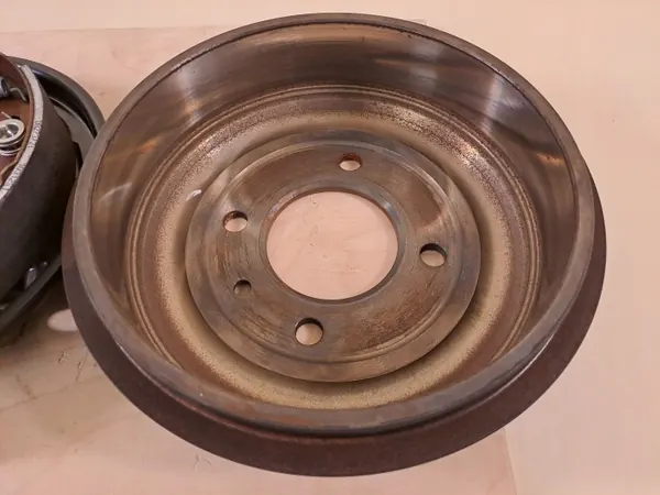 OEM 00420957376 Kit Tambour Frein Arrière Droit image 4