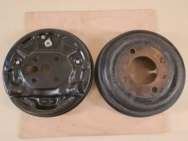 OEM 00420957376 Kit Tambour Frein Arrière Droit image 7