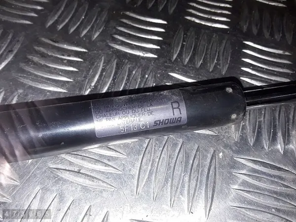 Honda FR-V Heckklappenstützen OEM 5F13C1 - Gebraucht image 3