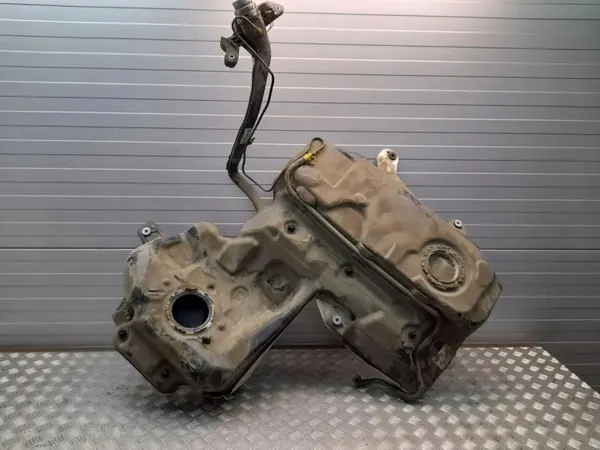 Bränsletank OEM 4G8201021CB för Audi A7 S7 4G 2014 image 2