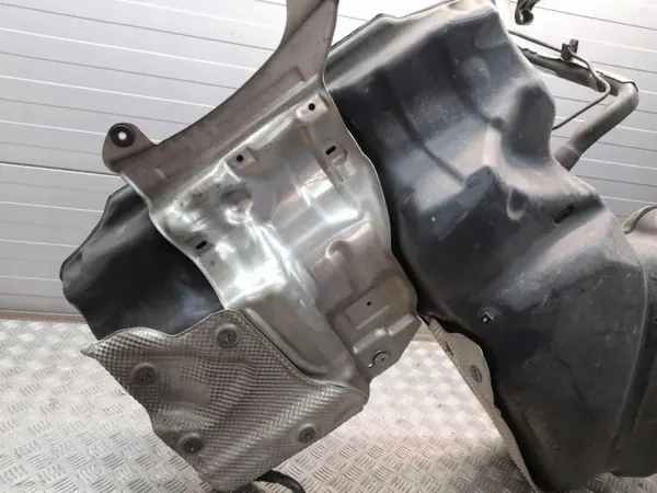 Bränsletank OEM 4G8201021CB för Audi A7 S7 4G 2014 image 10