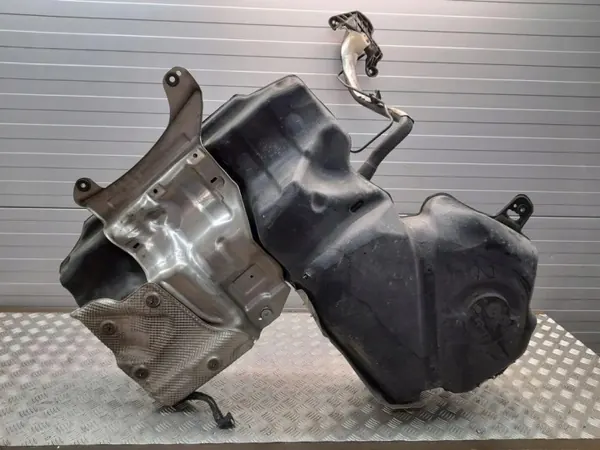 Bränsletank OEM 4G8201021CB för Audi A7 S7 4G 2014 image 3