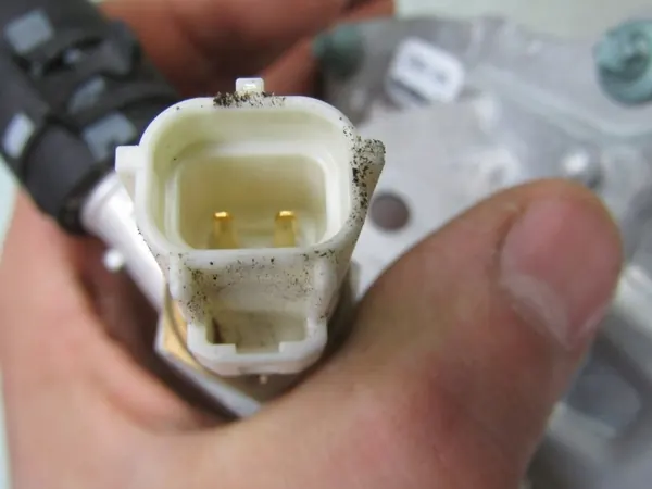 Arrefecedor de combustível Mazda OEM HF01-13565C 3 BP IV image 7