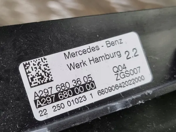 Renfort de tableau de bord Mercedes-Benz EQS V297 OEM A2976803605 image 7