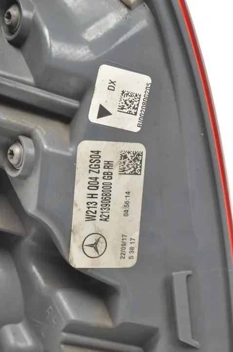 RECHTER ACHTERLAMP MERCEDES W213 SEDAN A2139068000 image 5