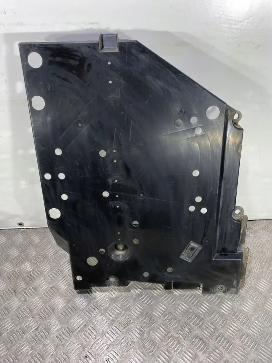 Escudo central Subaru Forester 2020 OEM 42045FL100 image 2
