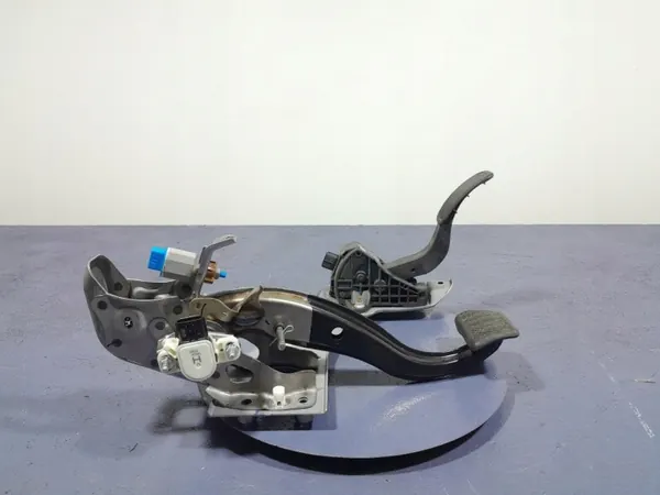 Juego de Pedales Suzuki SWACE OEM 78110-02211 image 3
