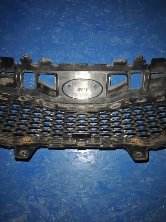 Cadre de calandre Kia Ceed OEM 86351-A2BA0 - Occasion image 9