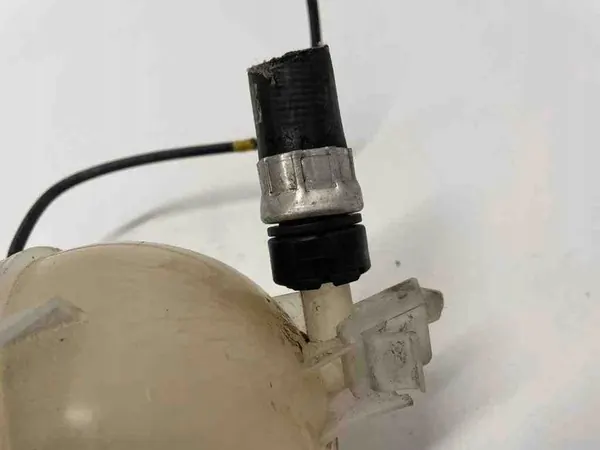 Ausgleichsbehälter CITROËN C3 II 1.2L Benzin 2019 image 2