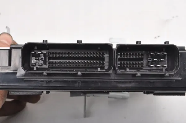Ssangyong Tivoli ECU-module OEM K8711035900 image 3