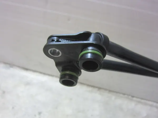 Lignes de refroidissement huile OEM 17217647315 BMW X5 N55 image 9