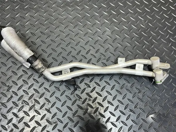 BMW G11 G12 Oliekoelerleidingen OEM 8602303 8602302 image 4
