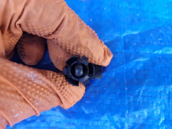 Opel Astra K Utetemperatursensor OEM 13583411 image 3