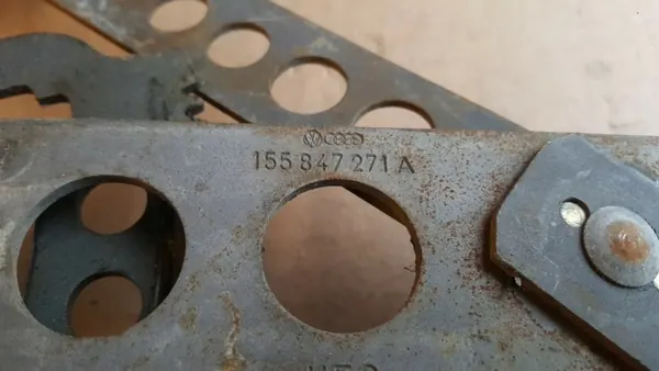 OEM 155847271A Vänster bakdörrs fönsterhiss image 3