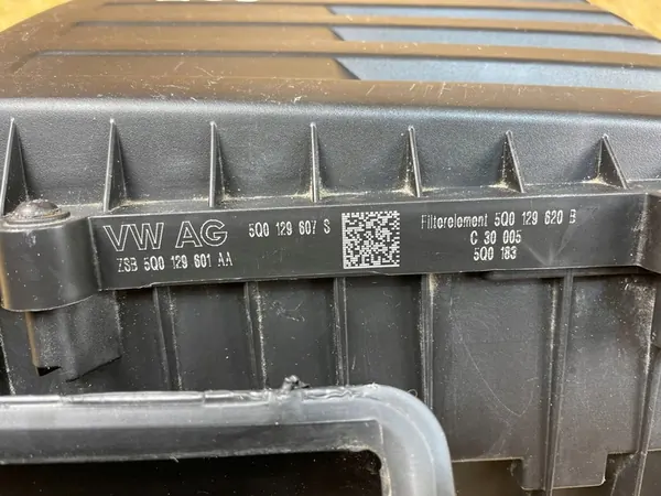 Carcaça do filtro de ar Skoda Seat Audi VW Golf VII 5Q0129607S image 10