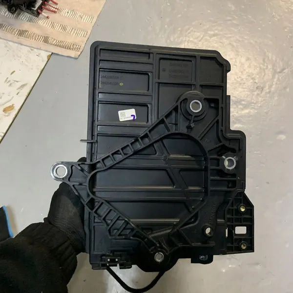 DACIA JOGGER 1.5 DCI Base de Bateria 244284932R image 2