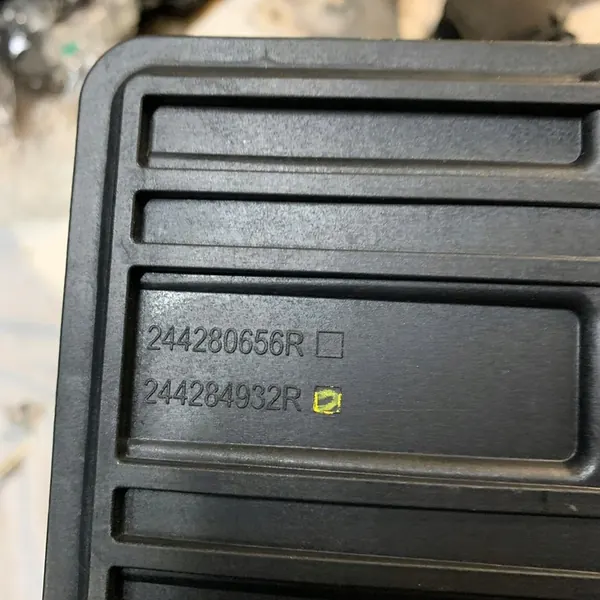 DACIA JOGGER 1.5 DCI Base de Bateria 244284932R image 4