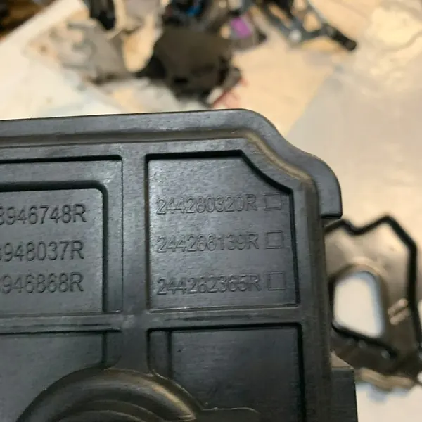 DACIA JOGGER 1.5 DCI Base de Bateria 244284932R image 5