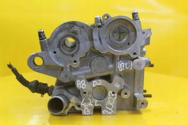 Linker Zylinderkopf OEM 077103373AE Audi A8 S8 D2 4.2 image 5