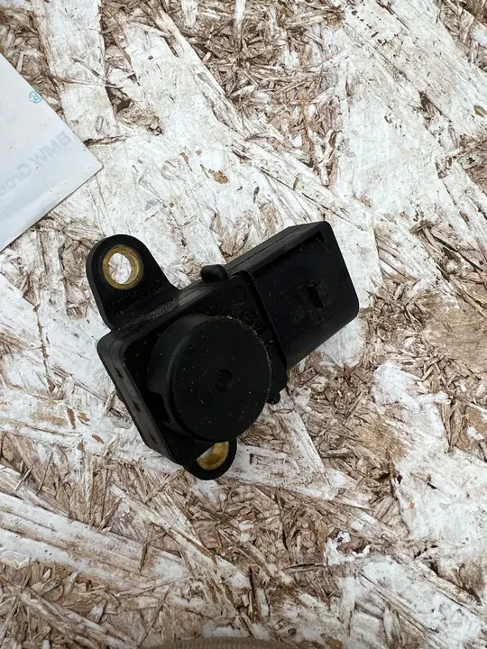 Pressure Difference Sensor BMW X2 F39 8657300 image 3