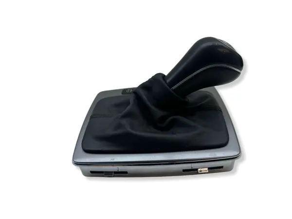 Funda de palanca de cambios OEM A20426777109E38 Mercedes GLK image 3