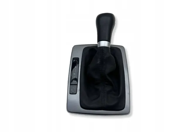 Funda de palanca de cambios OEM A20426777109E38 Mercedes GLK image 6